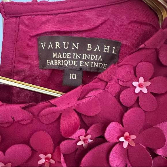 Anthropologie Varun Bahl Floral 3d Applique Blouse Top Berry Red/Pink size 10 - Picture 6 of 9